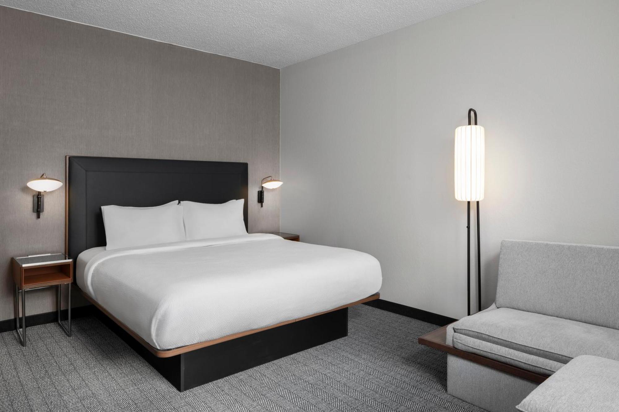 Courtyard By Marriott Little Rock West Hotel Exterior photo