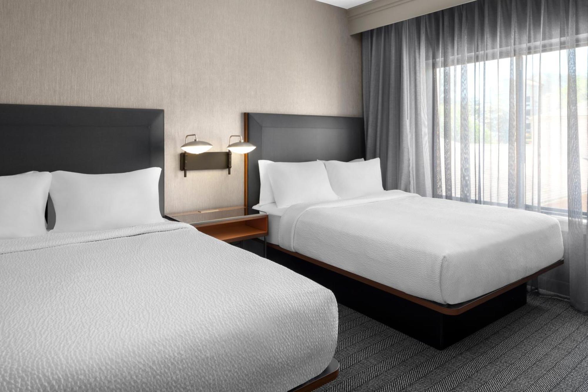 Courtyard By Marriott Little Rock West Hotel Exterior photo