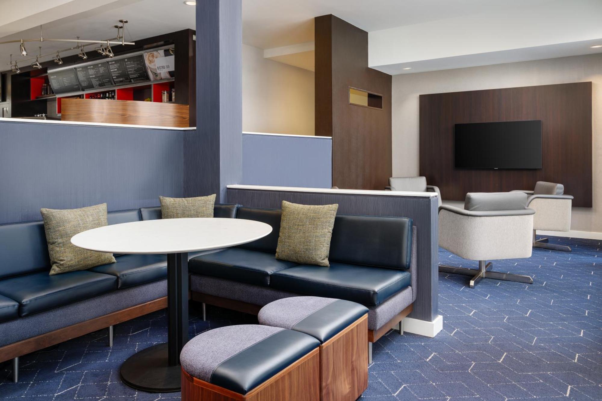 Courtyard By Marriott Little Rock West Hotel Exterior photo